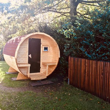 Moorblick! Grosse Dachwohnung Mit Kamin Und Sauna Leck Bagian luar foto