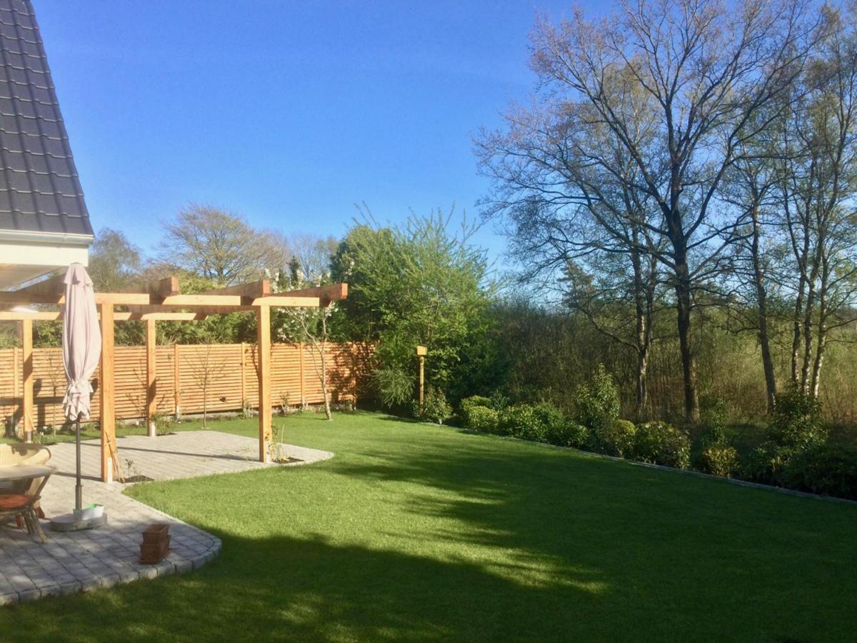 Moorblick! Grosse Dachwohnung Mit Kamin Und Sauna Leck Bagian luar foto