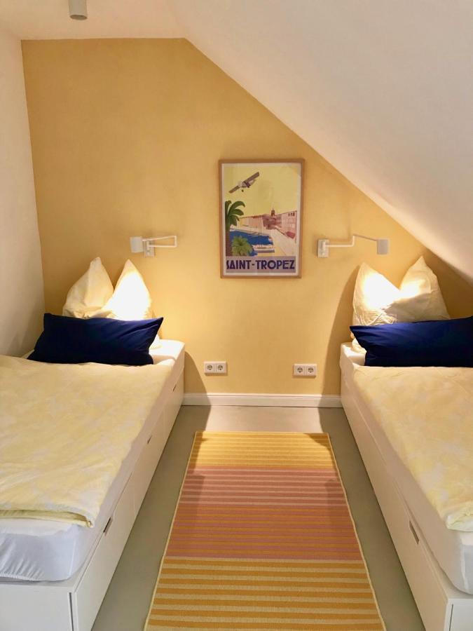 Moorblick! Grosse Dachwohnung Mit Kamin Und Sauna Leck Bagian luar foto